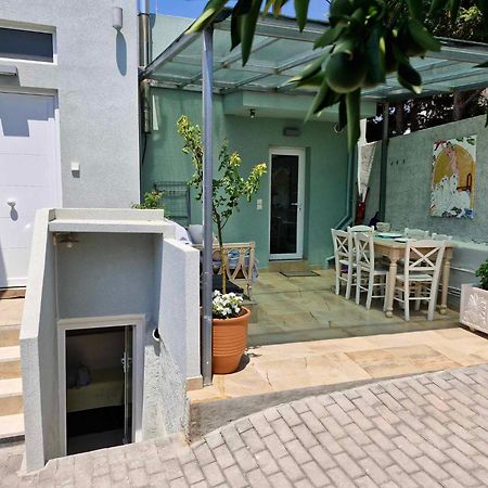 Вилла Casa Zervos - Abode Of Light Лоутраки Экстерьер фото